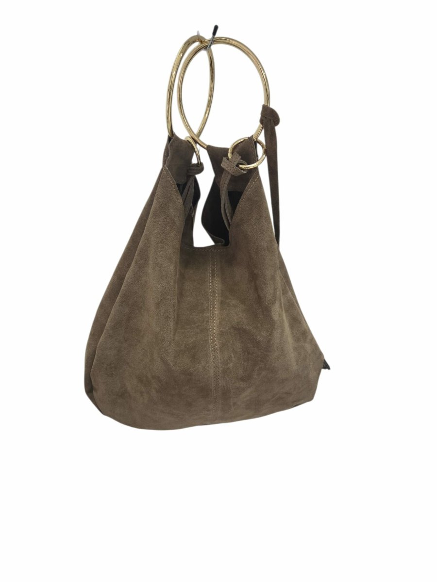 Borsa Sacca nuda in camoscio,made Italy, con borsellino estraibile,chiusura con bottone magnetico,tracolla lunga e manici tondi dorati possibilità di indossarla a mano o mezzo braccio Colore fango Misure H32 B7 L27 - immagine 2