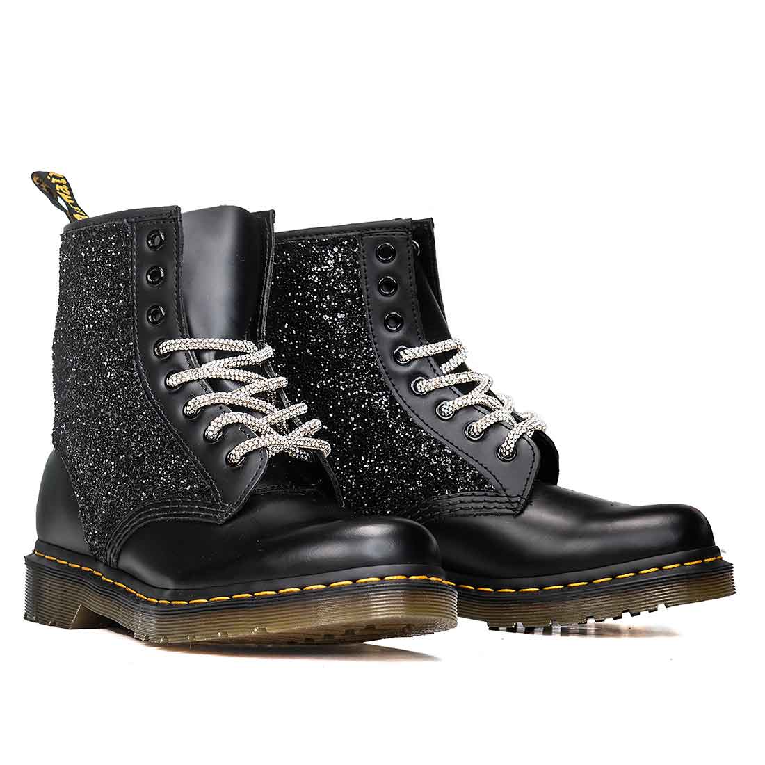 Personalizzazione Dr Martens con Glitter Nero - Lacci diamante - immagine 3