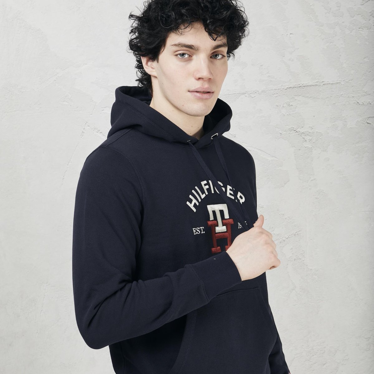Felpa TH monogram con cappuccio - immagine 9