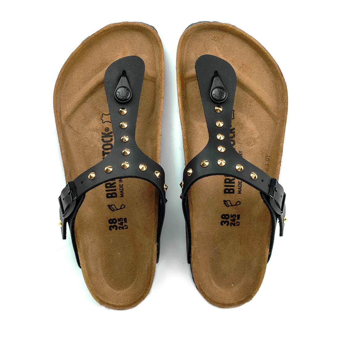 Personalizzazione Birkenstock Gizeh con Borchie a Cuneo Oro - Nere